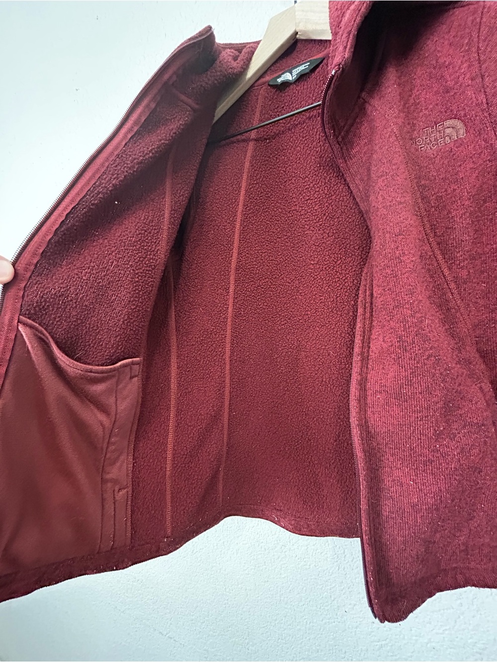 The North Face Crescent Full Zip Sweater Fleece Hoodie Jacket Burgundy Small - Picture 7 of 9
